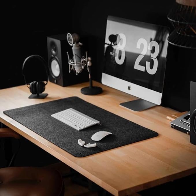 DELTAHUB - Minimalistic Felt Desk Protective Pad Anti-Fray Anti-Slip Easy to Clean Easy Glide Long Lasting Sleek Design Comfortable Resistant Desk Mat PC Mac Laptop - Small (11x25inch)