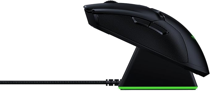 Razer Viper Ultimate with Charging Dock - Ambidextrous Esports Gaming Mouse Powered by HyperSpeed Wireless Technology (Focus+ 20K Optical Sensor 74g Lightweight RGB Chroma) Black