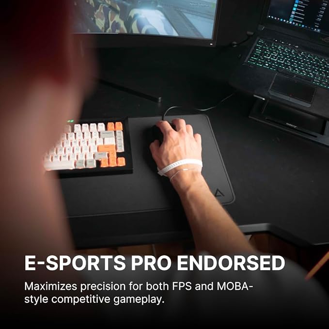 DELTAHUB Carpio G2.0 - Advanced Ergonomic Right-Handed Gaming Wrist Rest for Mouse - Superior Support for Serious Gamers - Anti-Fatigue Smooth Glide (Small Right Black)