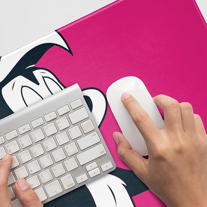 Looney Tunes Pepe Le Pew Large Gaming Mouse Pad Desk Mat with Stitched Edges Non-Slip Base for Gamer Home and Office 31.5 x 15.7