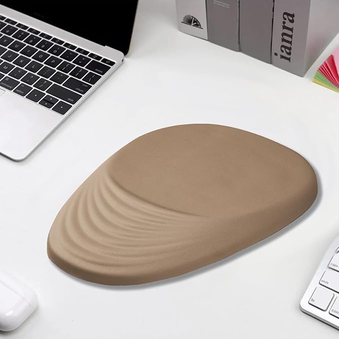 Ergonomic Mouse Pad Wrist Support Mouse Pad with Wrist Rest Entire Memory Foam &amp Non-Slip PU Base MousePads with Stepped-Wedge Design for Pain Relief Desk Office Home Beige