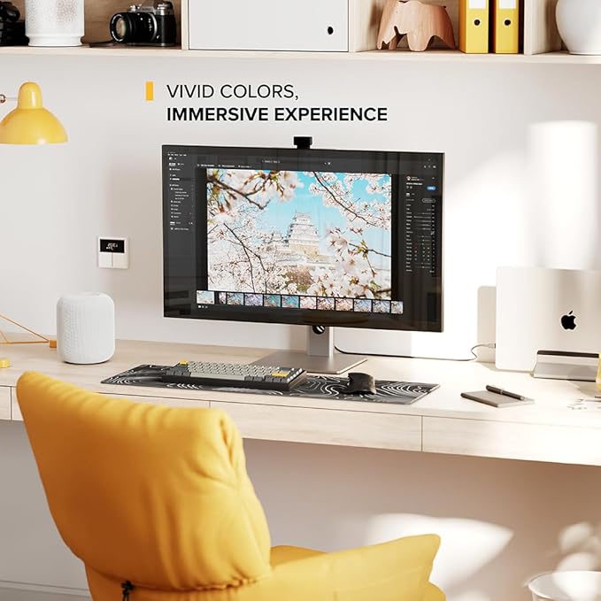 ALOGIC Clarity Pro 27 UHD 4K Monitor with 65W PD and Webcam