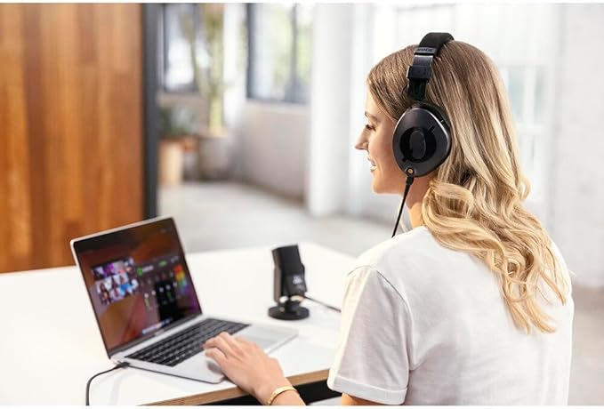 Rode XDM-100 USB Dynamic Microphone with NTH-100 Professional Over-Ear Headphones and StreamEye Lowpro Microphone Boom Arm