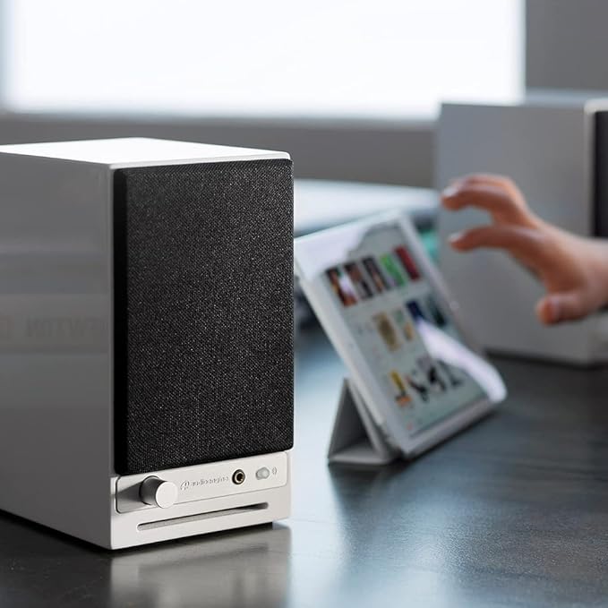 Audioengine A2 HD Computer Speakers with Subwoofer and DS1M Stands