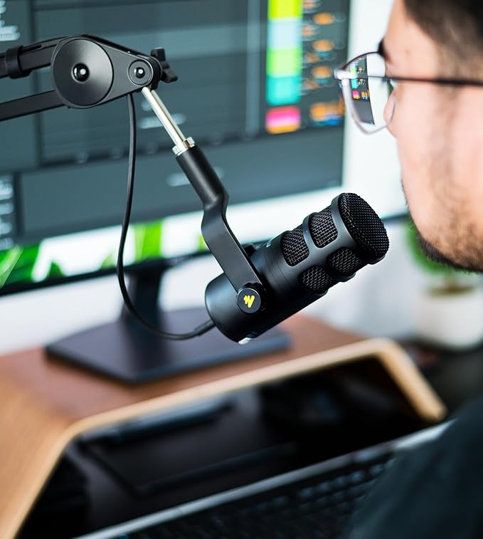 MAONO USB Dynamic Microphone Podcast Recording Microphone with Gain Knob Plug &amp Play Metal Structure Voice-Isolating Technology Cardioid Studio PC Mic for Streaming Vocal Home Studio-PD100U