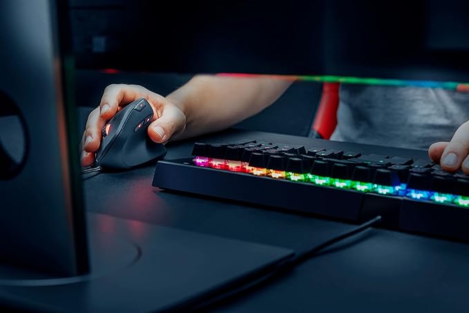 Trust Gaming GXT 144 Rexx Vertical Ergonomic Gaming Mouse 250-10000 DPI 6 Buttons Black