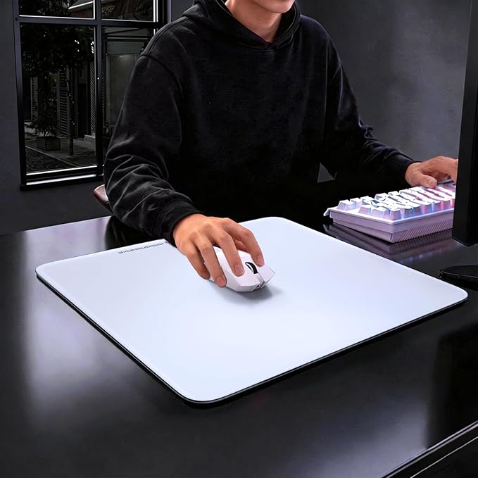 Attack Shark CM05 Contour Glass Gaming MousepadNano-Micro-Etched TextureSmooth Glass SurfaceHigh AccuracyFast-MovingAnti-Scratch PU Leather Super Non-Slip BaseLarge Size(450×400mm)White
