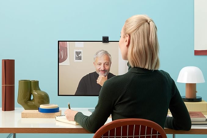 Huddly ONE Work from Anywhere Kit - Full HD 1080p USB Video Conferencing Camera with 150-Degree View and 4X Digital Zoom