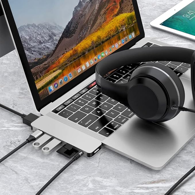 HyperDrive USB-C Hub Adapter Sanho Solo 7-in-1 Type C Dongle for MacBook Pro PC w USB-C Port: USBC 60W Power Delivery USBC 5Gbps Data 4K HDMI microSD/SD Card Reader 2xUSB 3.0 Audio Jack- Silver