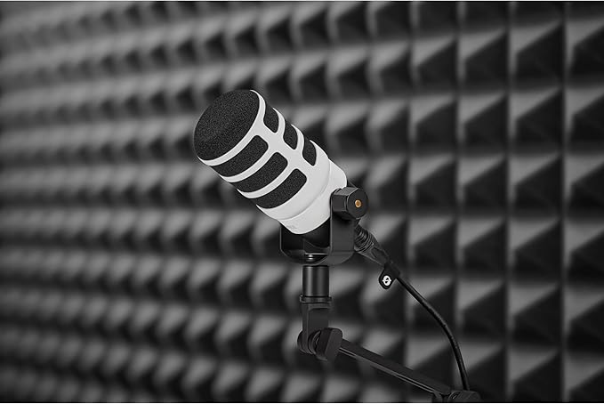 Rode PodMic Cardioid Dynamic Broadcast Microphone with WS14 PodMic Pop Filter - White