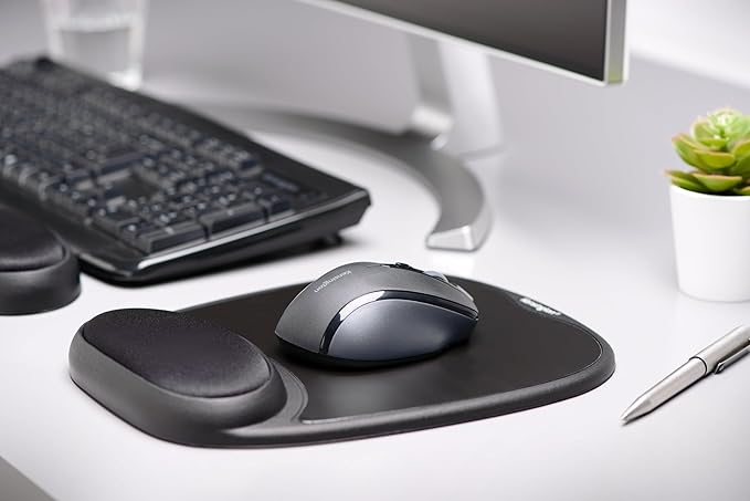 Kensington Mouse Pad with Wrist Rest - Ergonomic Gel Padding Laser and Optical Mouse Non-Slip Base (207x25x248mm) - Black (62386)