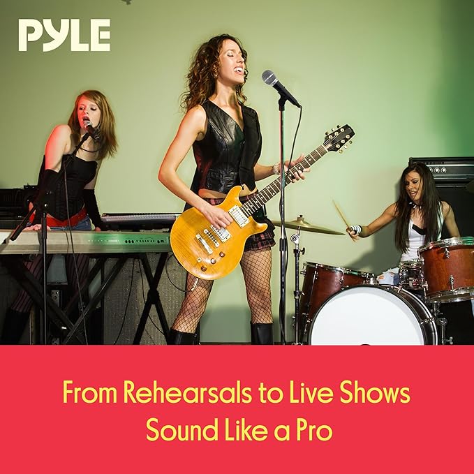 Pyle 3 Piece Professional Dynamic Microphone Kit Cardioid Unidirectional Vocal Handheld MIC with Hard Carry Case &amp Bag Holder/Clip &amp 26ft XLR Audio Cable to 1/4'' Audio Connection (PDMICKT34)