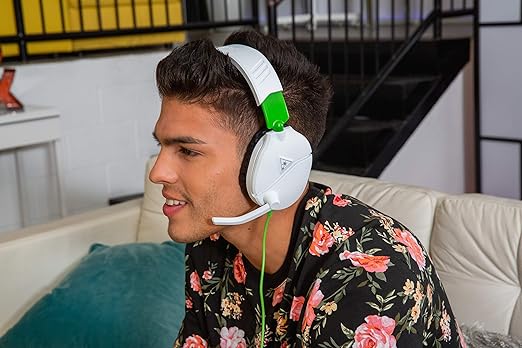 Turtle Beach Recon 70 Multiplatform Gaming Headset for Xbox Series X|S Xbox One PS5 PS4 PC &amp Mobile w/ 3.5mm Wired Connection - Flip-to-Mute Mic 40mm Speakers Lightweight Design White