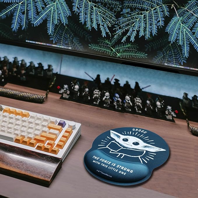Disney Mandalorian Baby Yoda Ergonomic Grogu Mouse Pad Gel Mouse Pad with Non-Slip Wrist Rest Star Wars Mouse Pad (Official Seal)