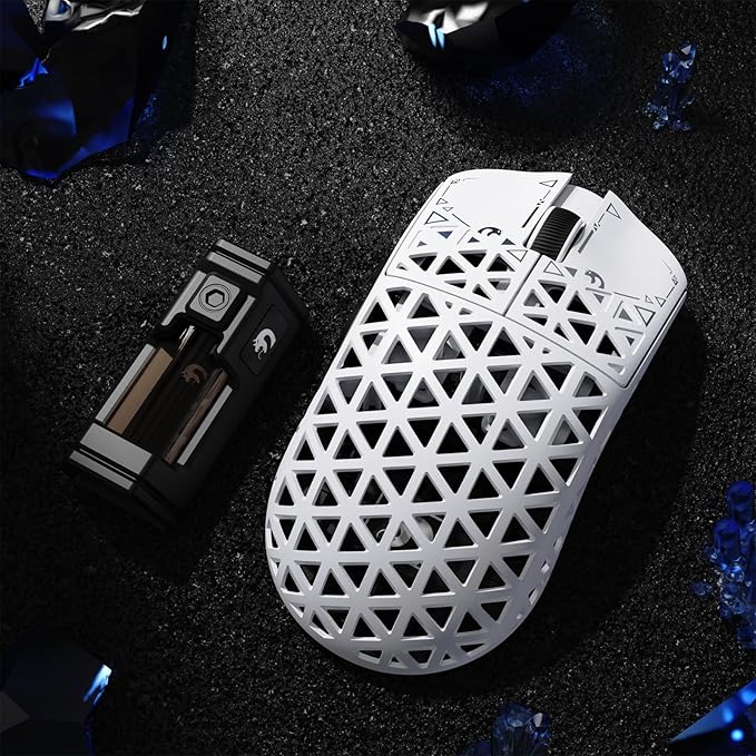 MAMBASNAKE M5 Ultra Carbon Fiber 8KHz Wireless Gaming MousePAW3950 Sensor 42K DPI39g Lightweight Tri-Mode 2.4GHz/BT/Wired Computer MiceWeb Driver Supportfor Win/Mac/FPS/MOBA/Esports-White (A)