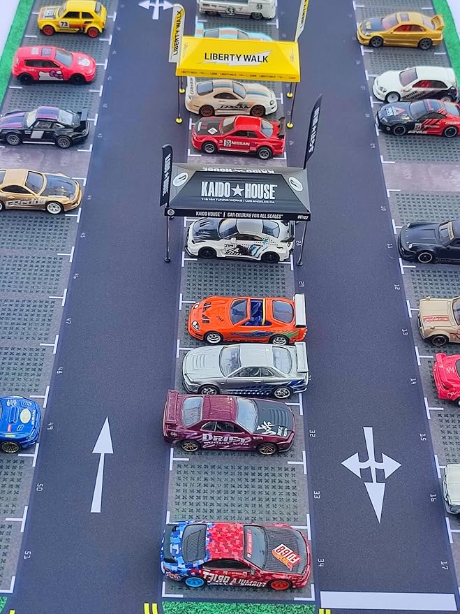 XXL 1/64 Scale Parking Lot Mouse Pad 90x40cm Non-Slip Rollable Desk Mat | Large Diorama Playmat for Hot Wheels Matchbox Mini GT Tarmac Inno64 and Diecast Car Collectors Kids and Gamers