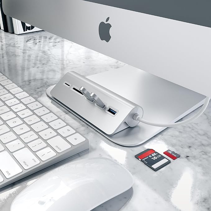 Satechi Aluminum USB 3.0 Hub &amp Card Reader - Compatible with M5 MacBook Pro M5 MacBook Air iMac Surface Pro Dell XPS and More (Silver)