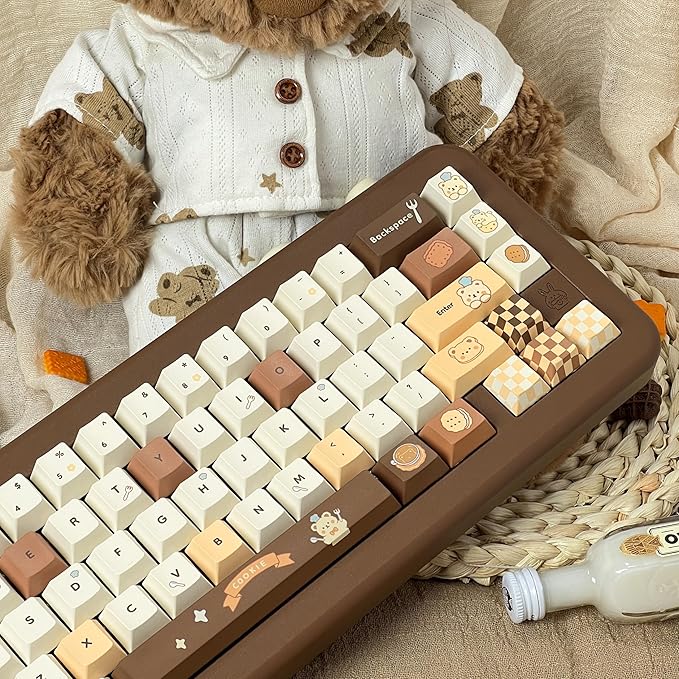 Brown White PBT Keycaps Cute Custom Keyboard Keycaps 60 75 100% Dye Sublimation Kawaii Anime Keycap 145 Keys Set for Cherry Gateron MX Switches