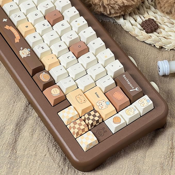 Brown White PBT Keycaps Cute Custom Keyboard Keycaps 60 75 100% Dye Sublimation Kawaii Anime Keycap 145 Keys Set for Cherry Gateron MX Switches