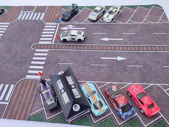 XXL 1/64 Scale Parking Lot Mouse Pad 90x40cm Non-Slip Rollable Desk Mat | Large Diorama Playmat for Hot Wheels Matchbox Mini GT Tarmac Inno64 and Diecast Car Collectors Kids and Gamers